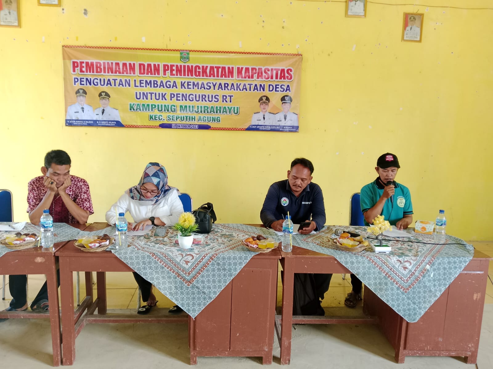 Pembinaan dan Peningkatan Kapasitas Penguatan Lembaga Kemasyarakatan Desa untuk Pengurus RT Kampung Mujirahayu (Rabu, 11 Oktober 2023)